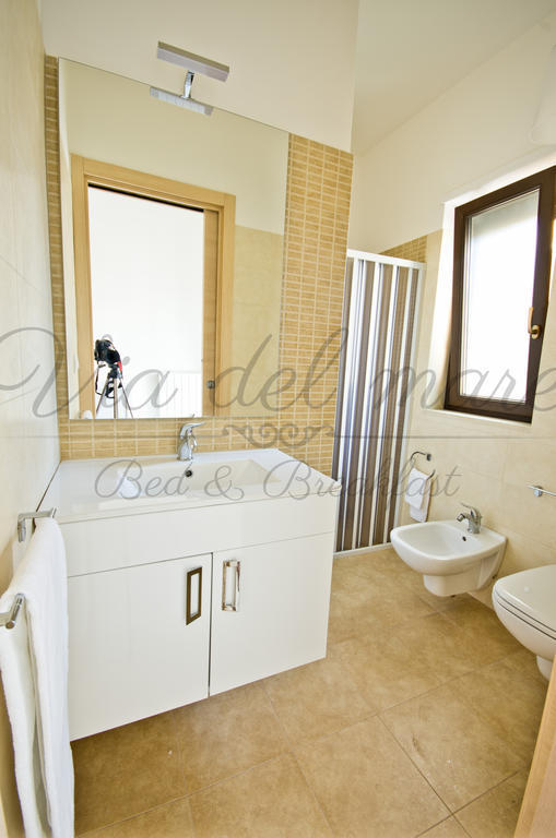 Viadelmare Rooms Monopoli Chambre photo